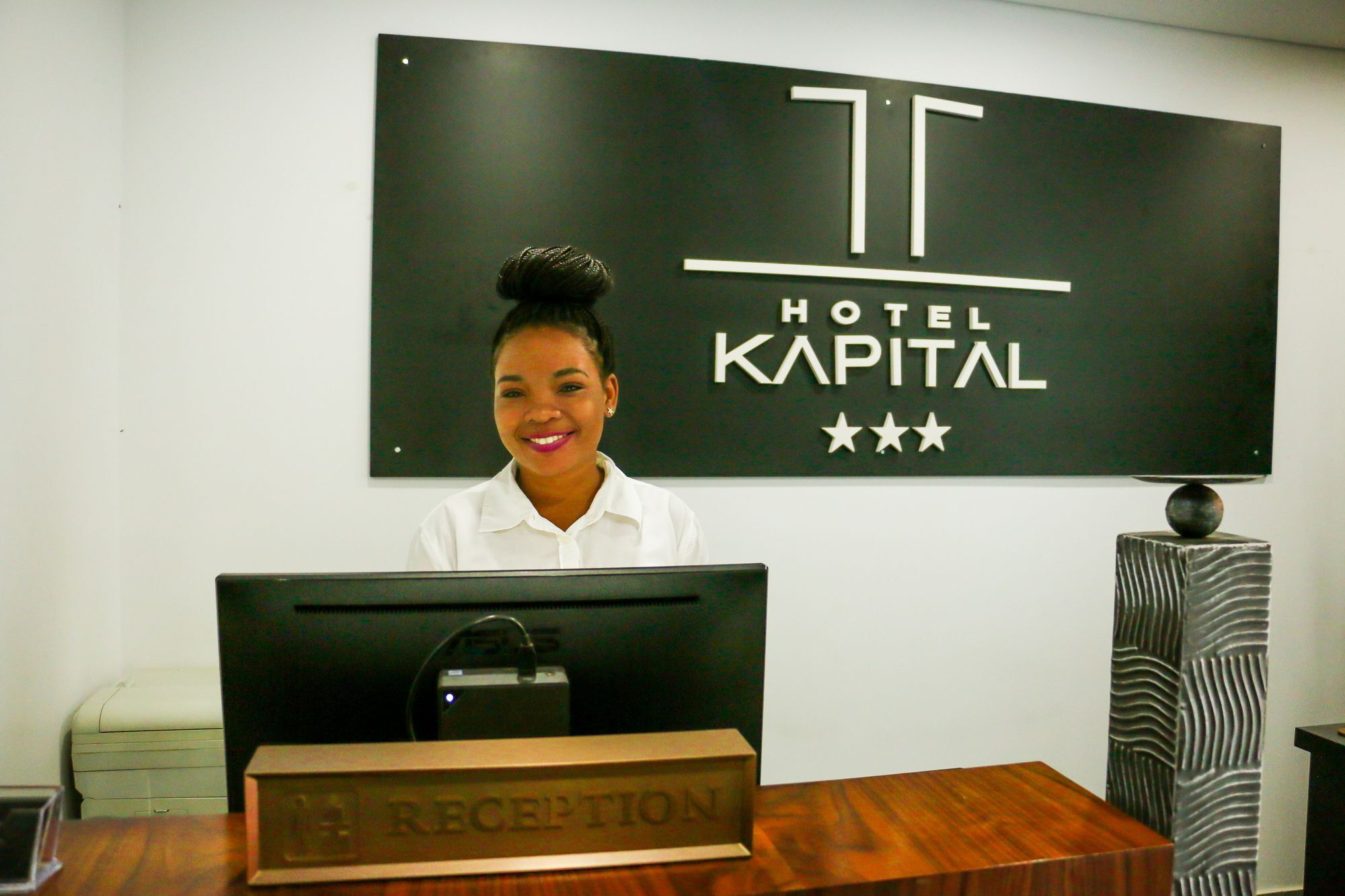 Hotel Kapital Мапуту Экстерьер фото